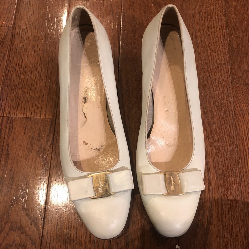 Vintage Ferragamo Flats Baby Blue